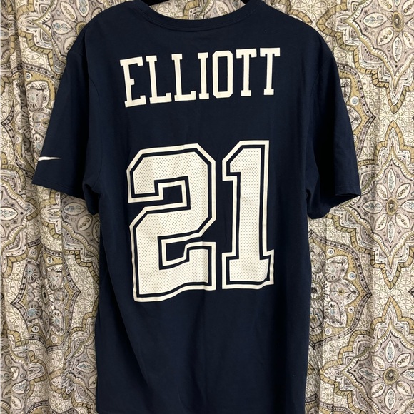 The Nike Tee Cowboys (Elliott) Men’s T-Shirt (L) - Picture 4 of 9